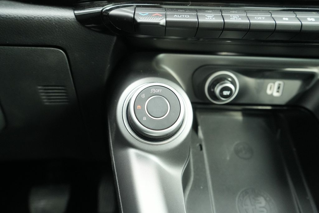 2024 ALFA ROMEO TONALE - Image 36