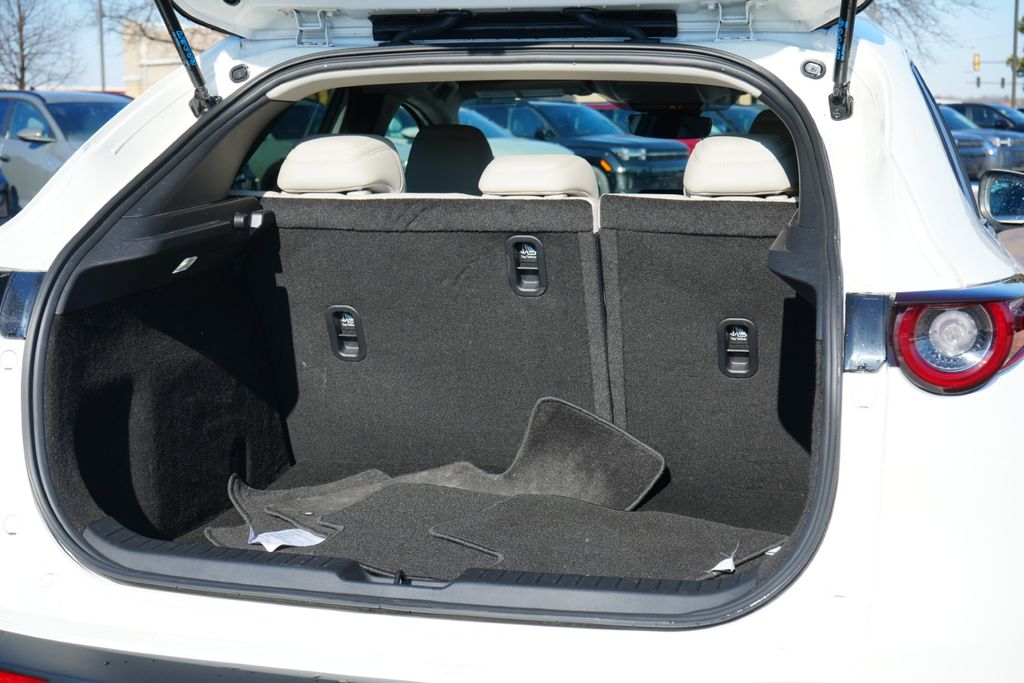 2023 MAZDA CX-30 - Image 11
