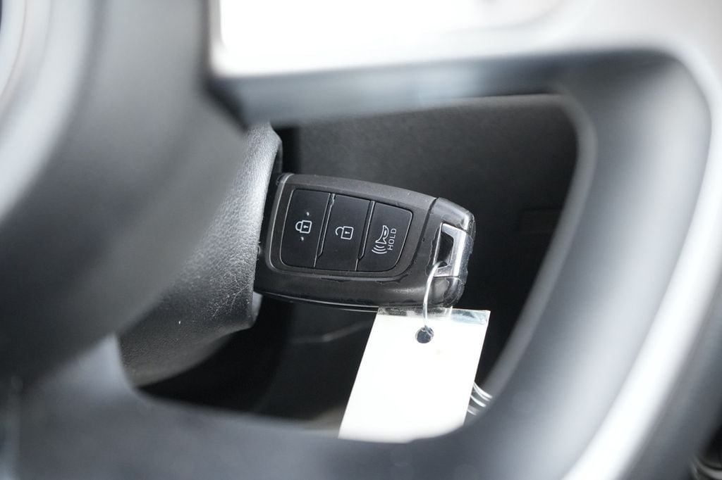 2023 Hyundai Tucson SE - Photo 27
