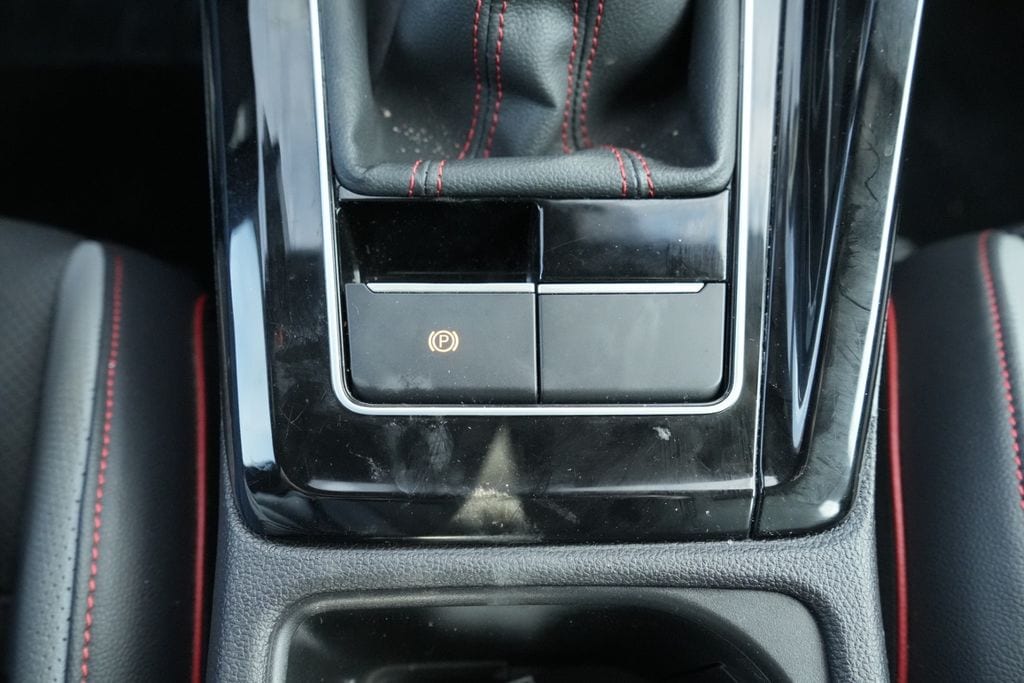 2024 VOLKSWAGEN GOLF GTI - Image 34