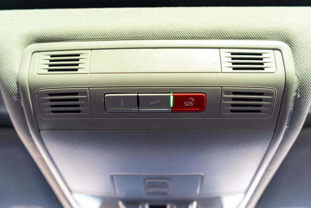 2021 VOLKSWAGEN TIGUAN - Image 17