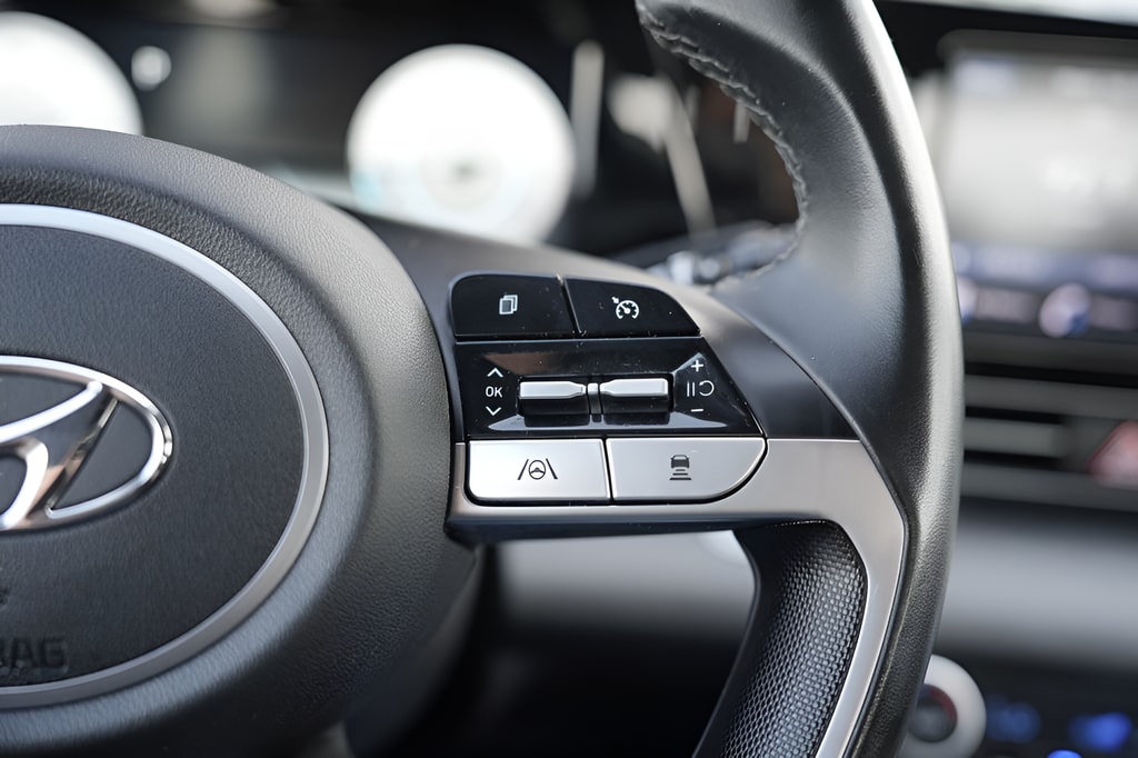2021 Hyundai Elantra SEL - Photo 25