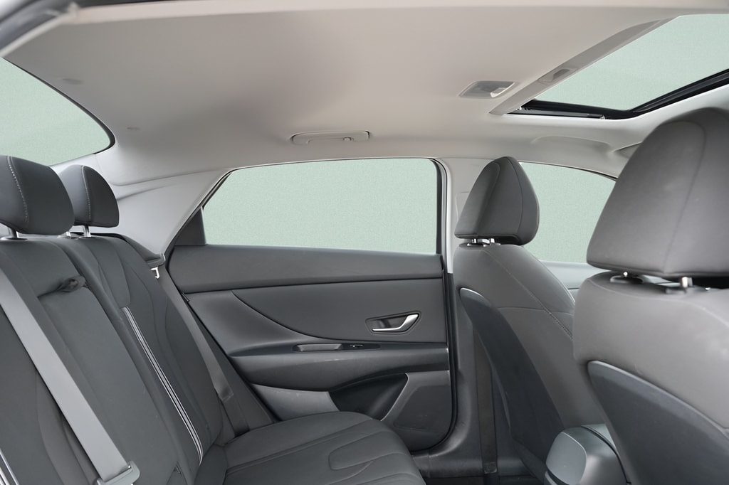 2024 Hyundai Elantra SEL - Photo 14