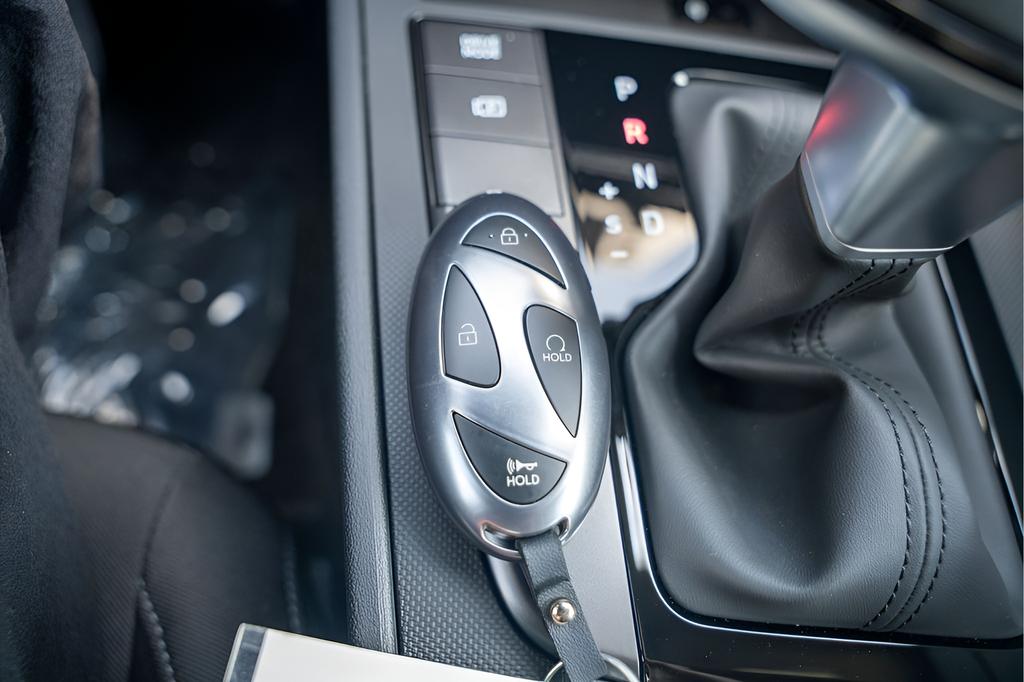 2025 Hyundai Elantra SEL - Photo 30