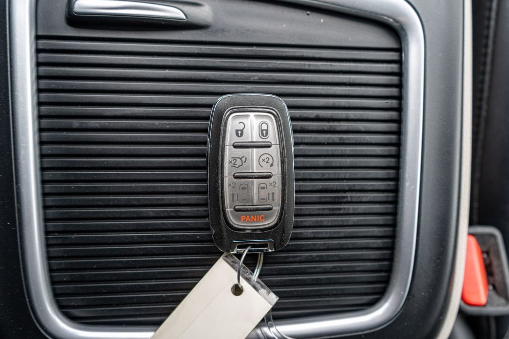 2023 CHRYSLER PACIFICA - Image 45