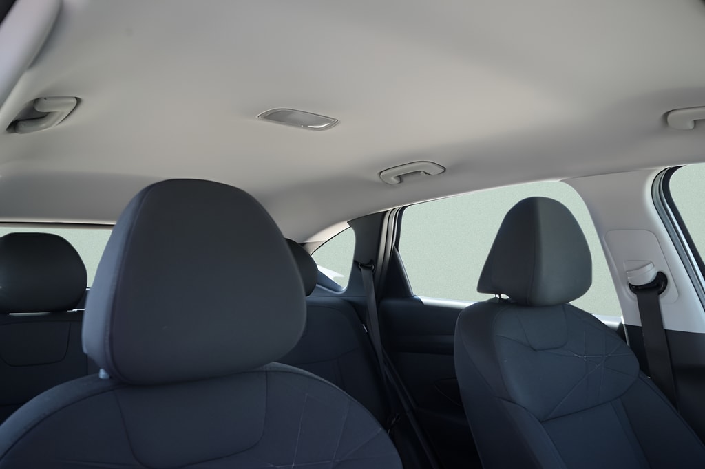 2025 Hyundai Tucson SE - Photo 13
