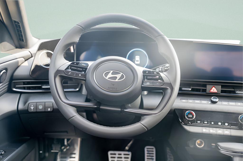 2025 Hyundai Elantra Blue - Photo 16