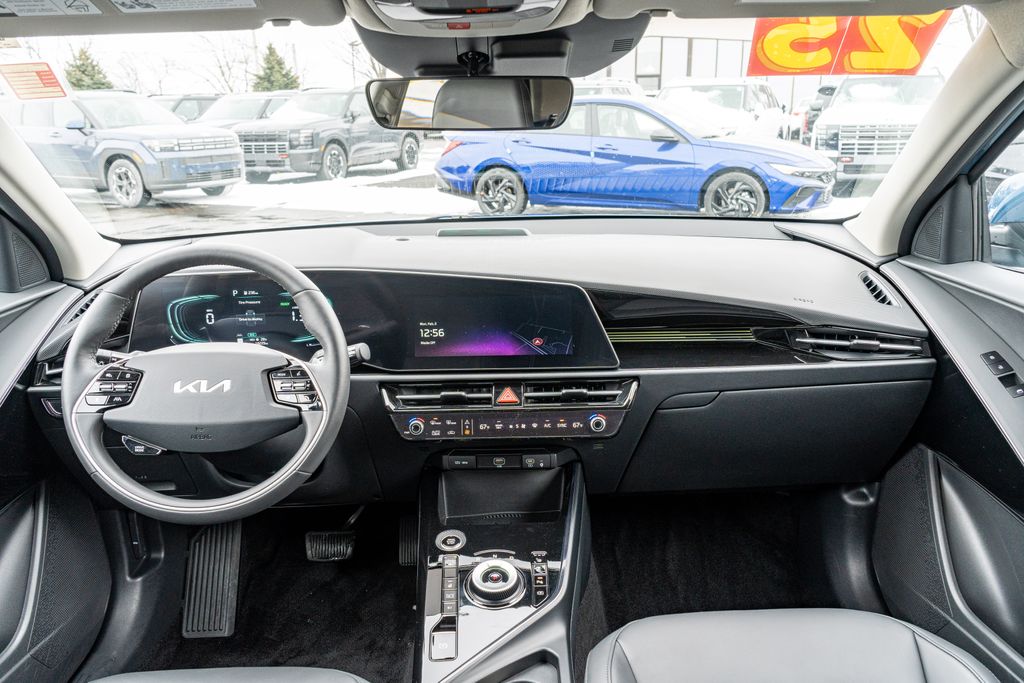 2025 KIA NIRO - Image 16
