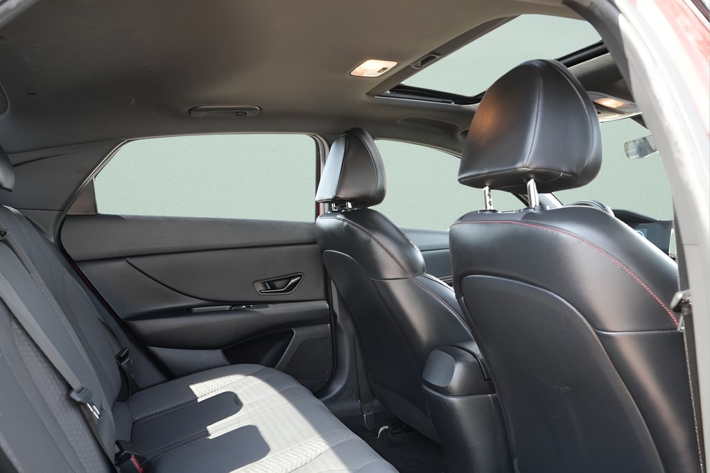 2023 Hyundai Elantra N Line - Photo 15