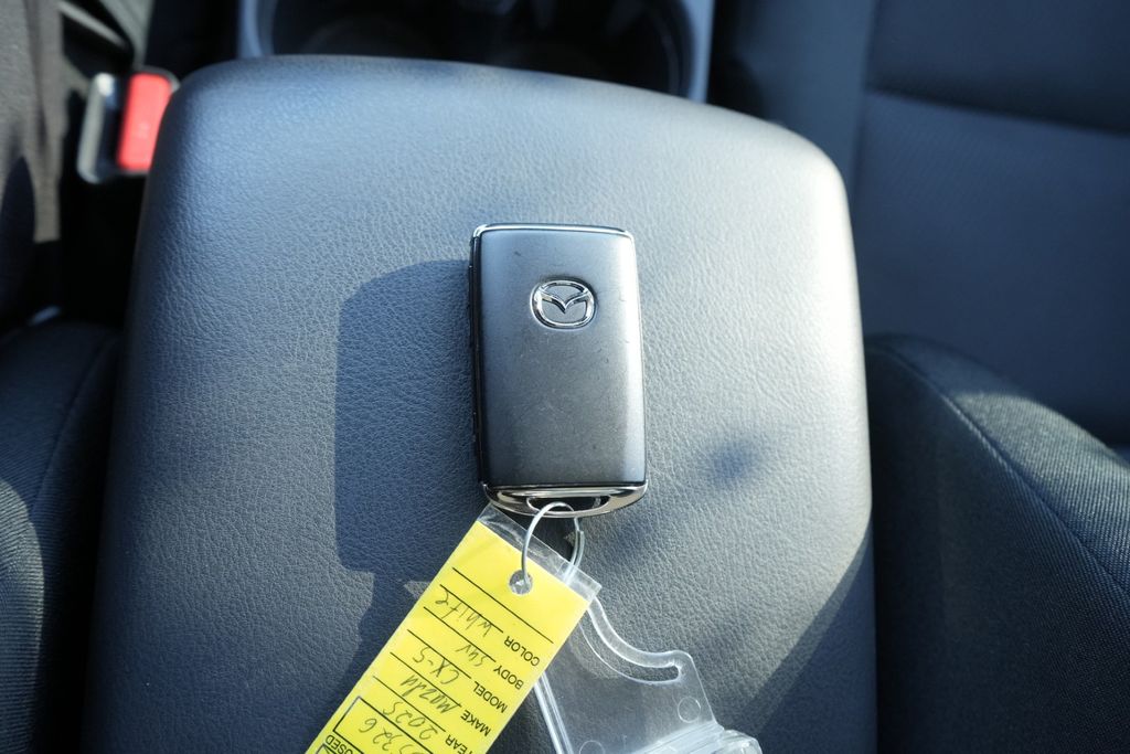 2025 MAZDA CX-5 - Image 36