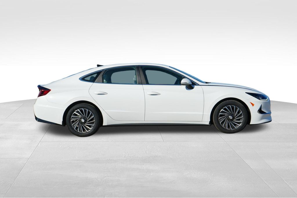 2023 HYUNDAI SONATA - Image 8