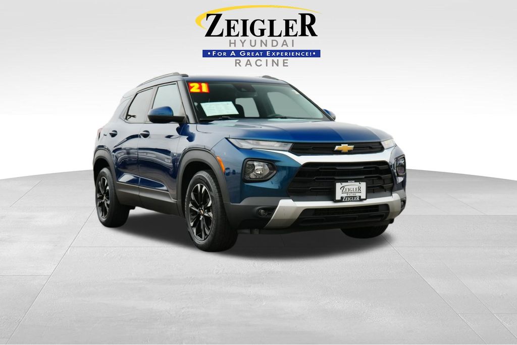 2021 CHEVROLET TRAILBLAZER - Image 1