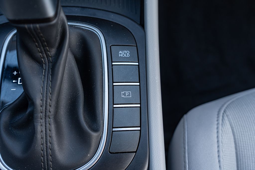 2025 HYUNDAI KONA - Image 30