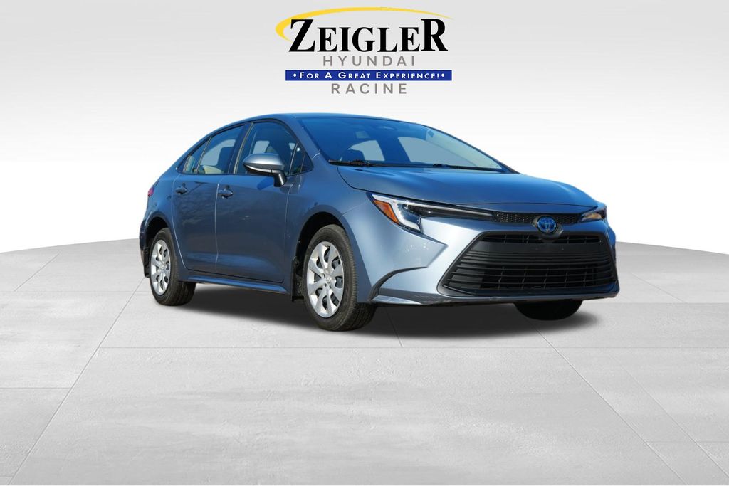 2024 TOYOTA COROLLA - Image 1