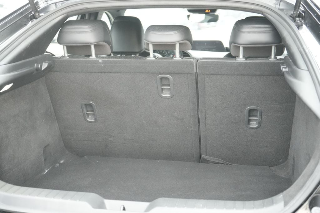 2024 MAZDA MAZDA3 - Image 11