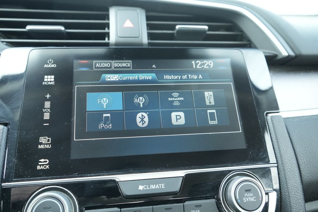 2017 HONDA CIVIC - Image 32