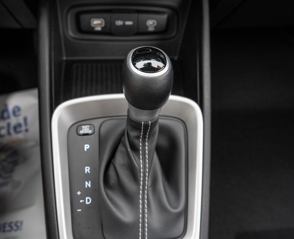 2023 HYUNDAI VENUE - Image 25