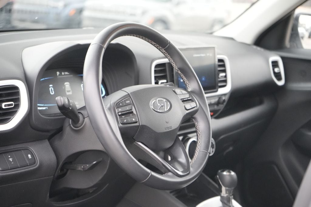 2023 HYUNDAI VENUE - Image 19