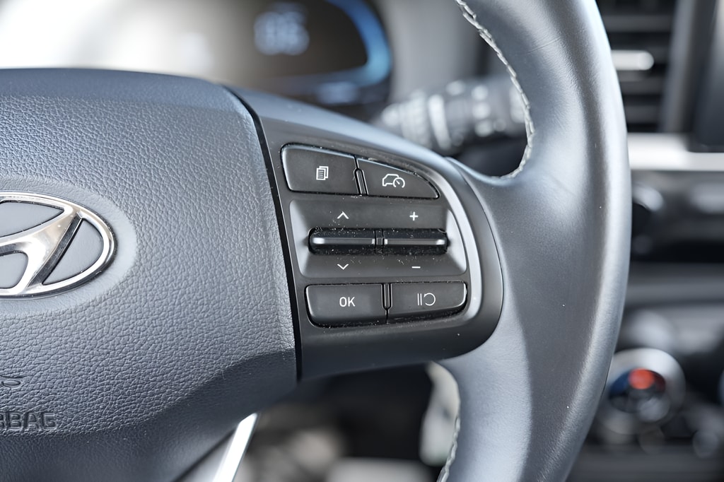 2023 Hyundai Venue SEL - Photo 25