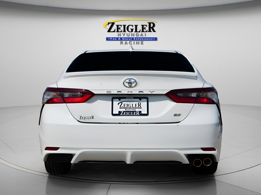 2023 Toyota Camry SE - Photo 7
