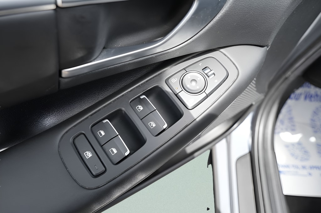2024 Hyundai Sonata SEL - Photo 20