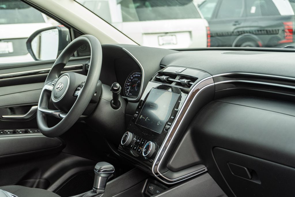 2022 HYUNDAI TUCSON - Image 11