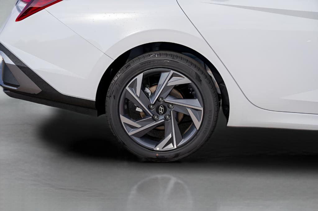 2025 Hyundai Elantra SEL - Photo 11
