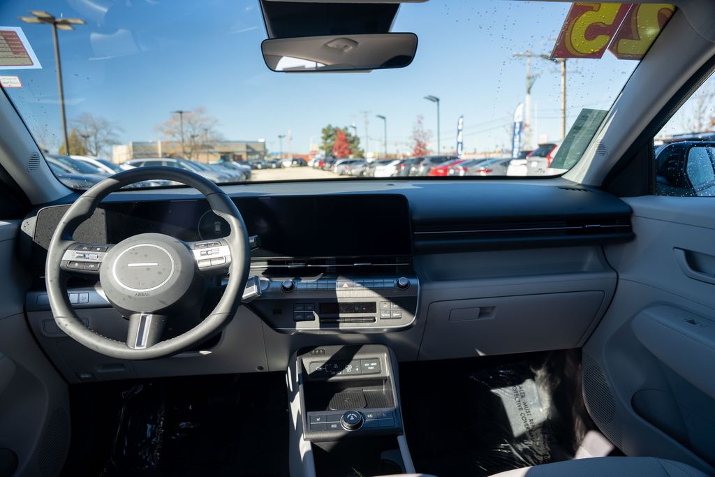 2025 HYUNDAI KONA - Image 15