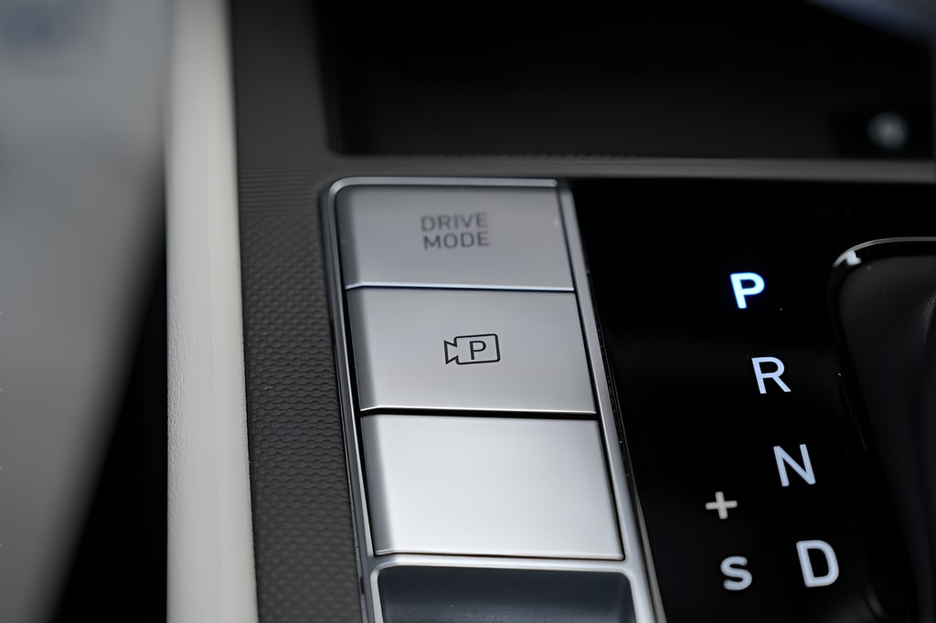 2026 Hyundai Elantra Limited - Photo 31