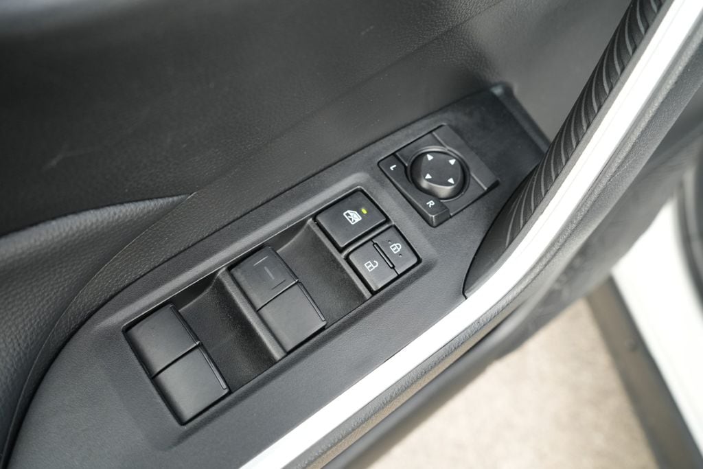 2024 TOYOTA RAV4 - Image 20