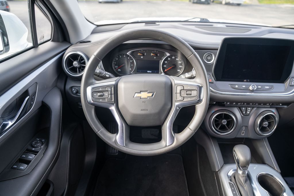 2025 CHEVROLET BLAZER - Image 14
