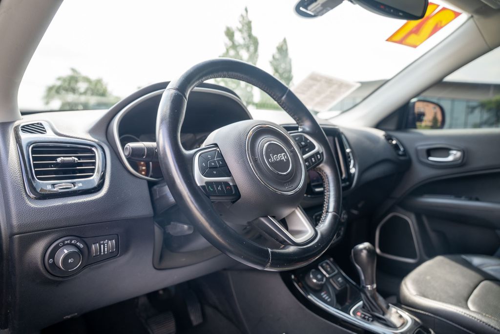 2021 JEEP COMPASS - Image 18