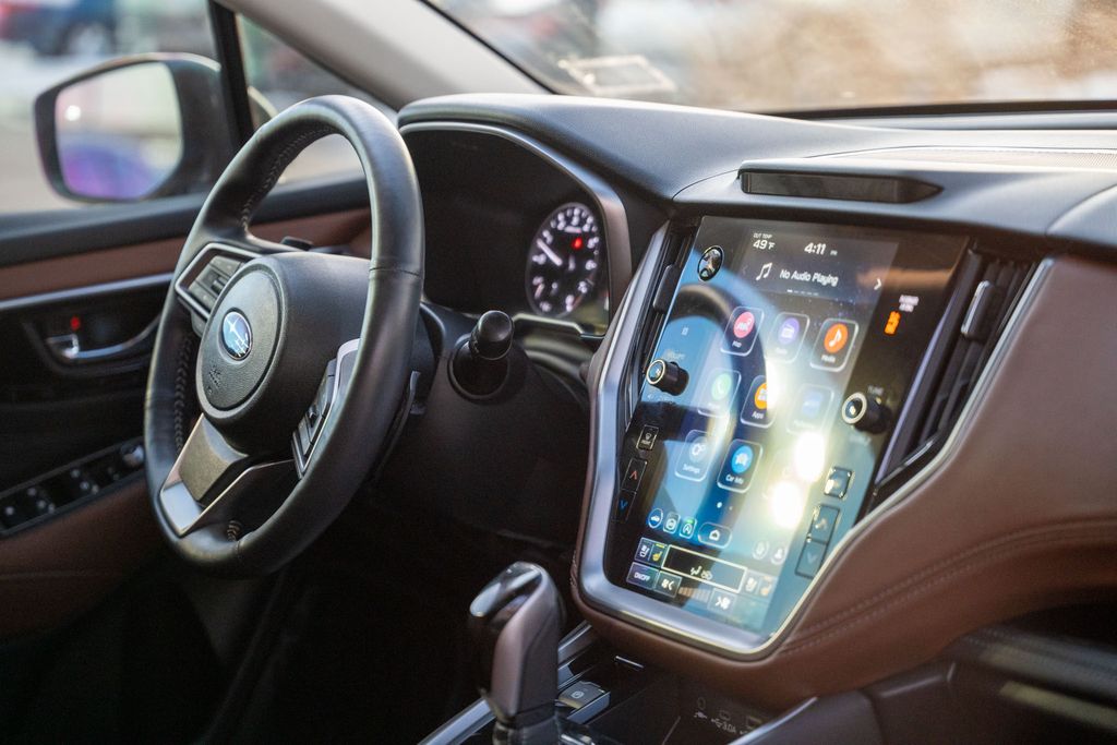 2025 SUBARU OUTBACK - Image 12