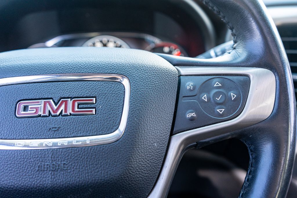 2017 GMC ACADIA - Image 33