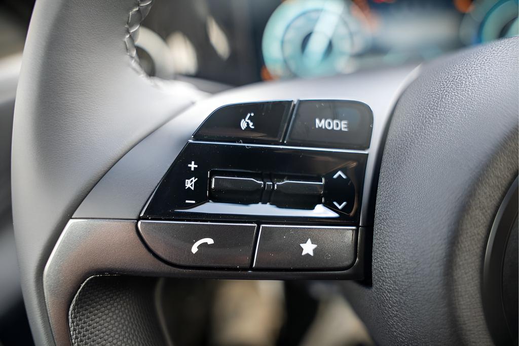 2025 Hyundai Elantra Blue - Photo 24