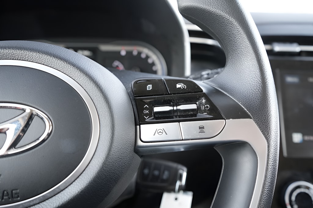 2023 Hyundai Tucson SE - Photo 25