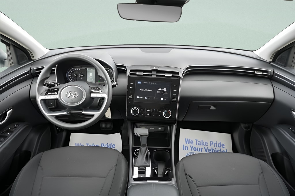 2024 Hyundai Tucson SE - Photo 16