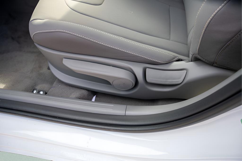 2025 Hyundai Elantra SEL - Photo 19