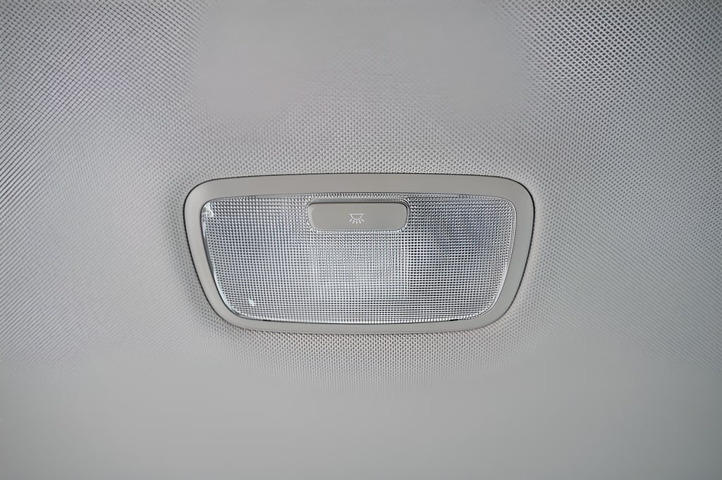 2025 Hyundai Tucson SE - Photo 18