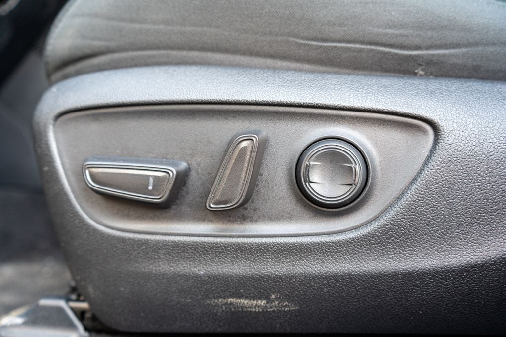 2023 TOYOTA RAV4 - Image 20