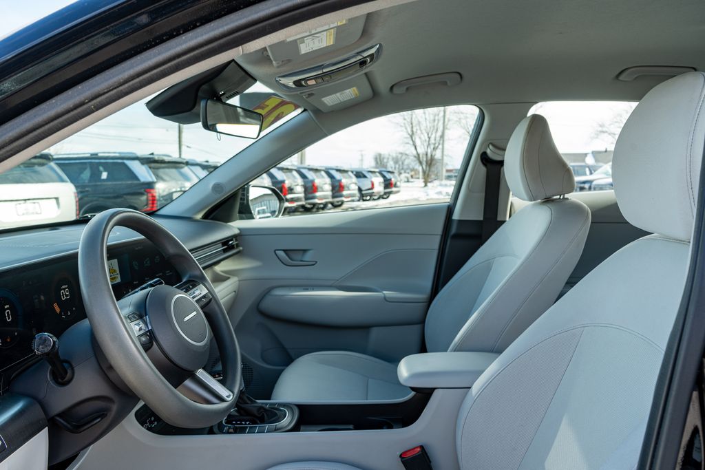 2025 HYUNDAI KONA - Image 22