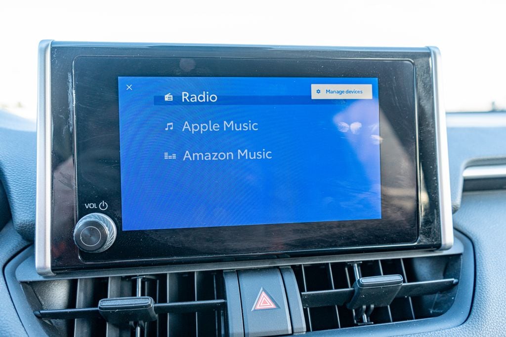 2024 TOYOTA RAV4 - Image 32