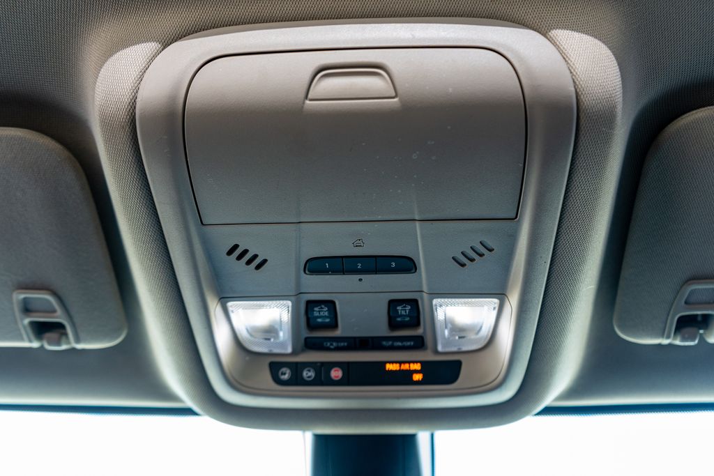 2017 GMC ACADIA - Image 23