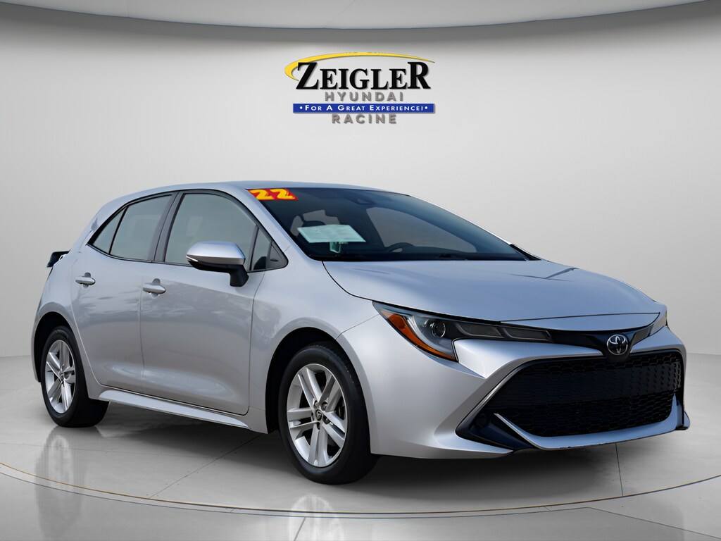 Used 2022 Toyota Corolla Hatchback SE Hatchback