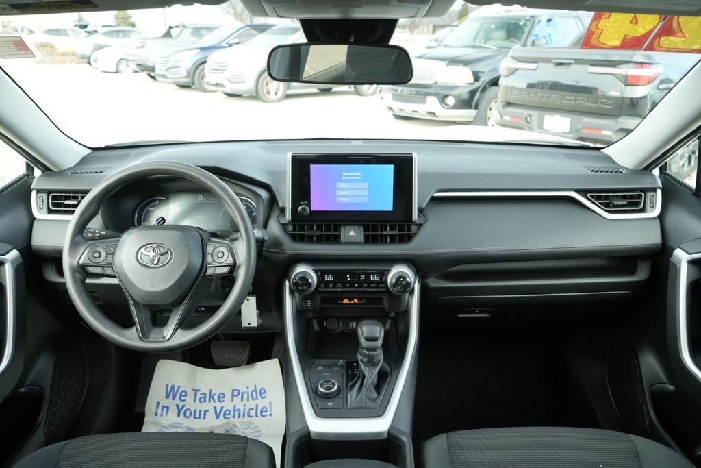 2024 TOYOTA RAV4 - Image 15