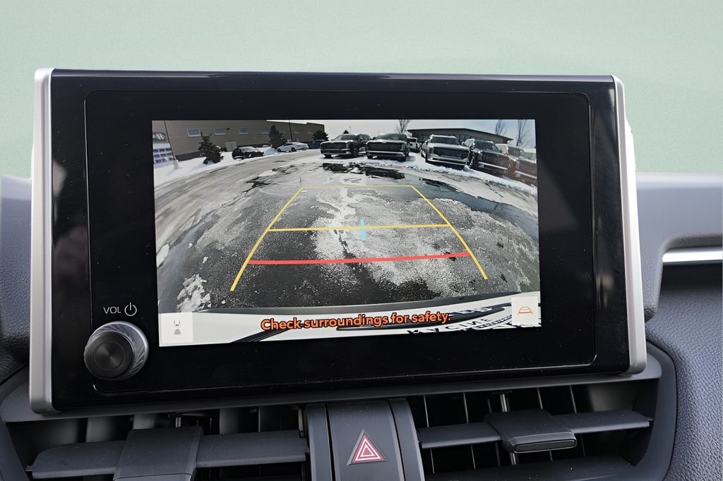 2025 Toyota RAV4 LE - Photo 34