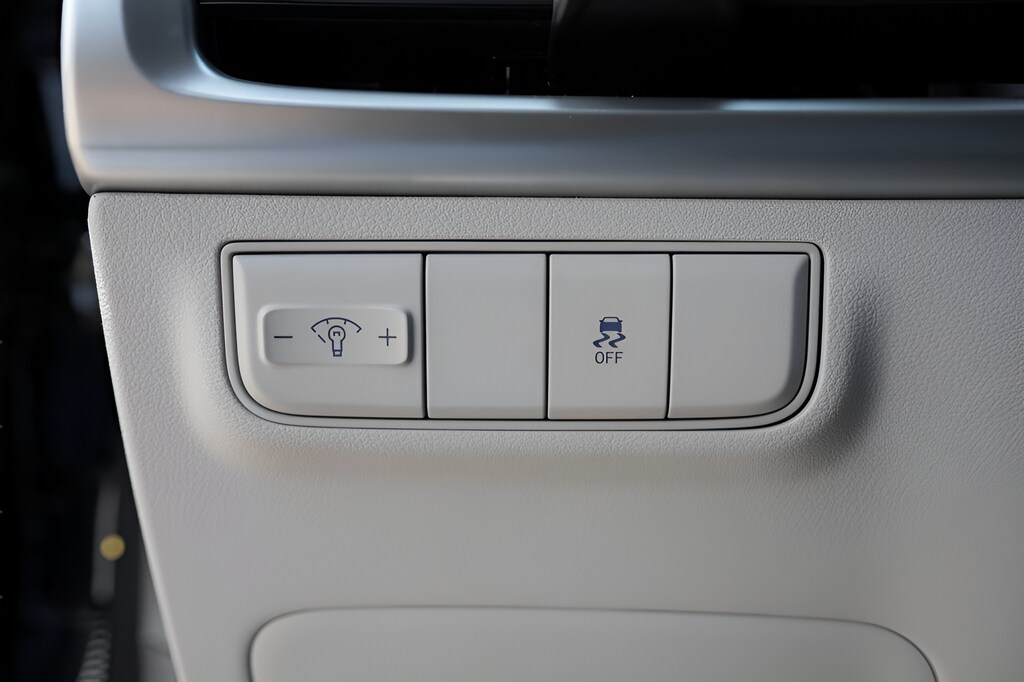 2025 Hyundai Tucson SE - Photo 24