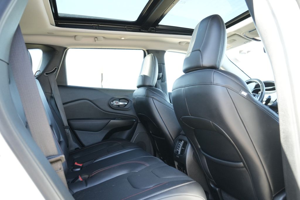 2020 JEEP CHEROKEE - Image 16