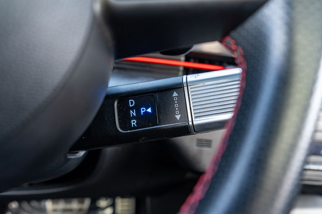 2024 HYUNDAI KONA - Image 31