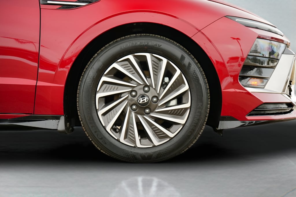 2025 Hyundai Sonata Hybrid SEL - Photo 10